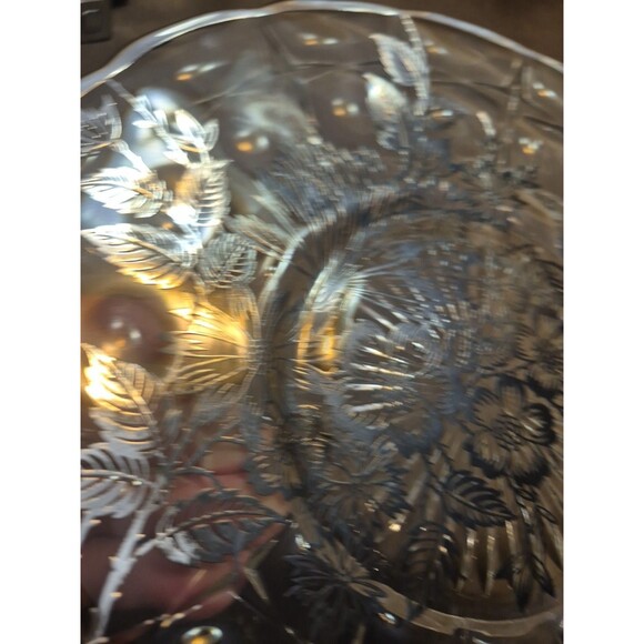 Vintage Silver City Glass Silver Overlay Rased 11" Round Platter - Picture 4 of 11